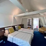 Amsterdam 4 Holiday Guestrooms