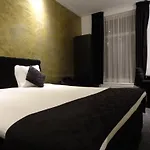 Sara\'S Boutique Hotel