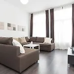 Downtown 1 Bedroom Apartment