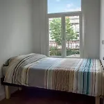 Roze Apartment