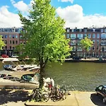 Jordaan View