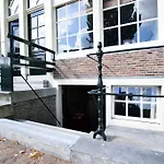 Unique Island Apartment At Zandhoek