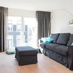 Urban Apartments De Laurier