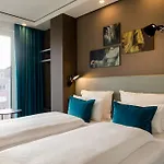 Motel One Amsterdam-Waterloop