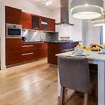 Short Stay Group Balthasar Floris Apartment