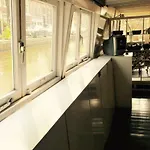 Canal Boat City Center