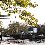 Sweets - Theophile De Bockbrug
