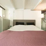 Quiet Apartment For 4 At Park In Center