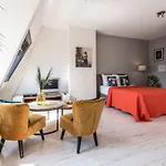 Boutique Canal House Suites