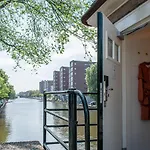 SWEETS - Van Hallbrug