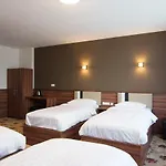 Hotel King\'S Court