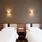 Hotel King\'S Court