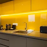 B-Aparthotel City West