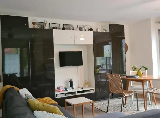 Great Canal Studio - Water View & Free Parking