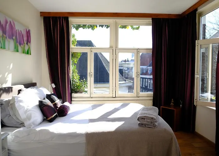 B&B Eelhouse