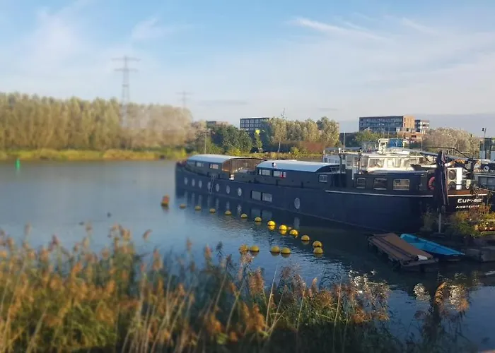 Wheelhouse Euphrate Houseboat