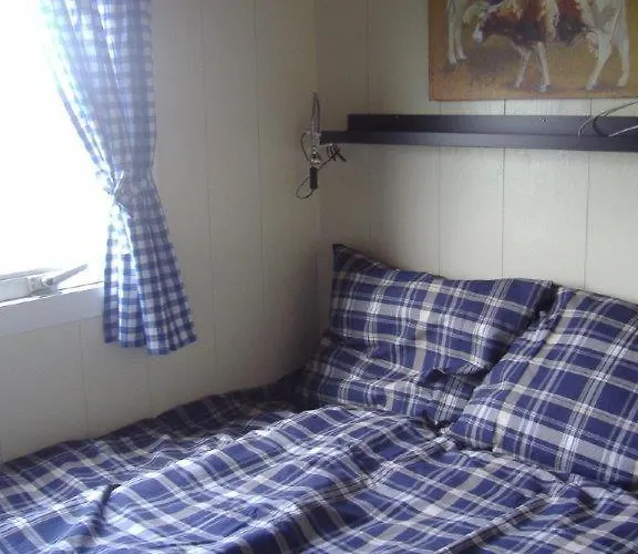 Your Cozy Waggon At The Cows\' Paradise