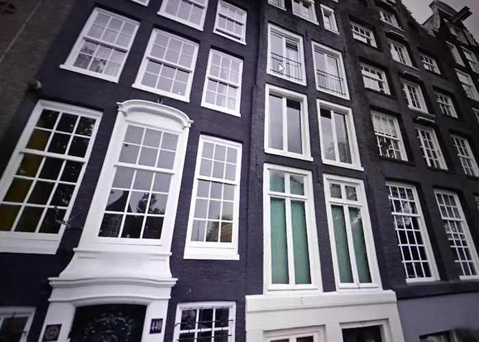 Urban Escape Ams