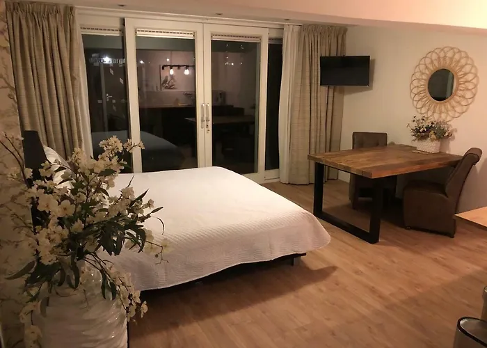 Garden Room And Economy Room