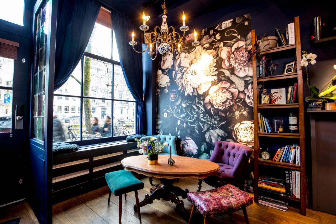 Hotel Rosalia's Menagerie Cocktail Bar & Innupstairs