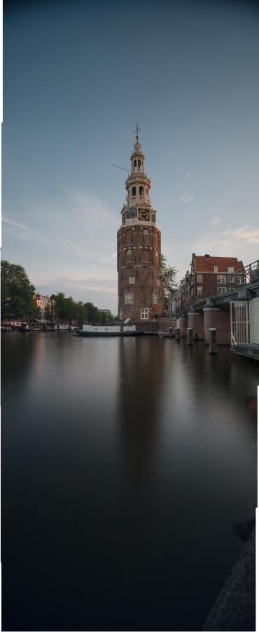 Botel Anna Houseboat *