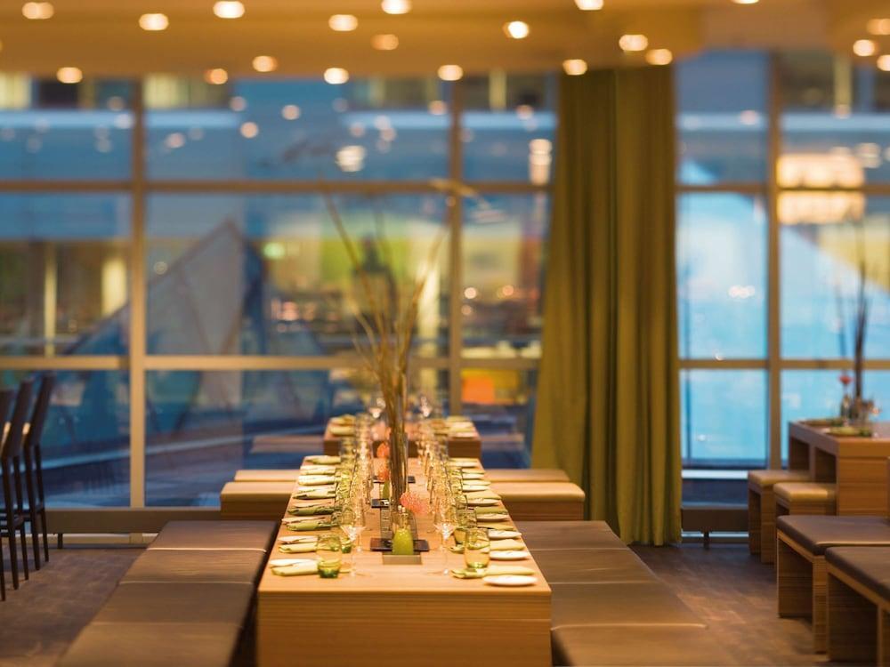 Hotel Mövenpick City Centre 4*