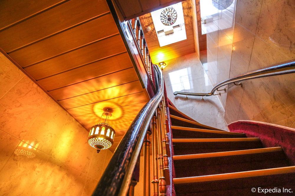 Nadia Hotel