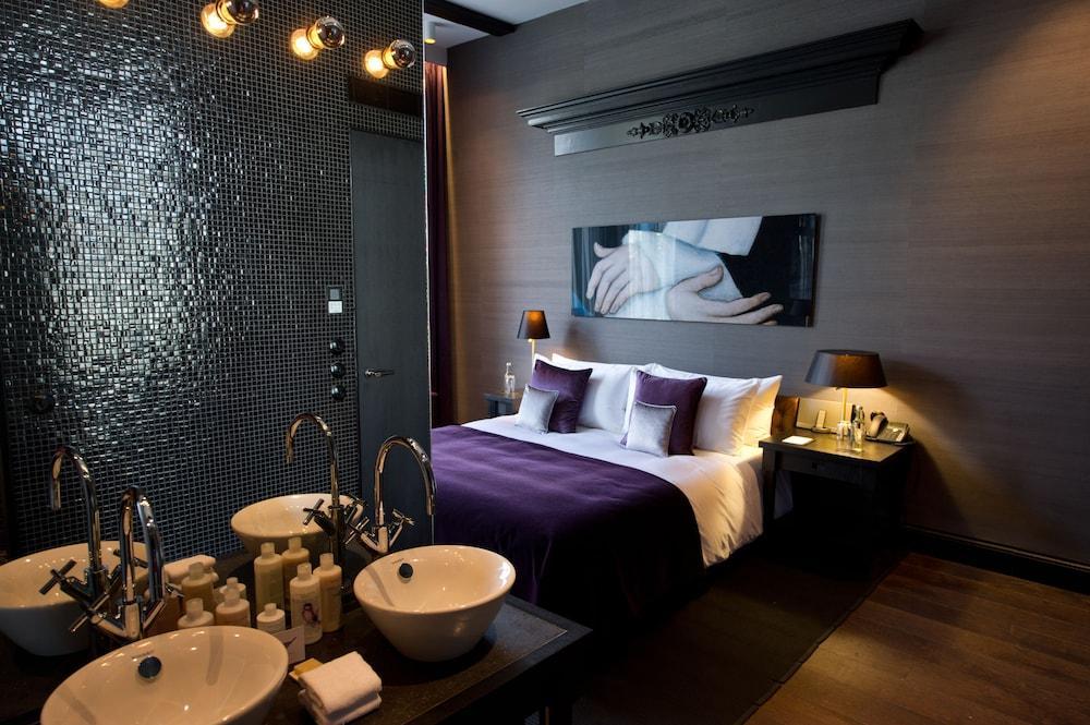 Canal House 4*