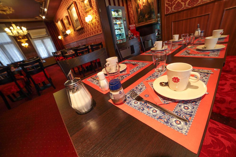 De Paris 3*