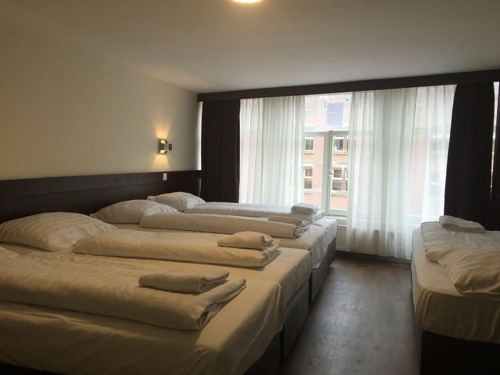 Damrak Hotel 2*