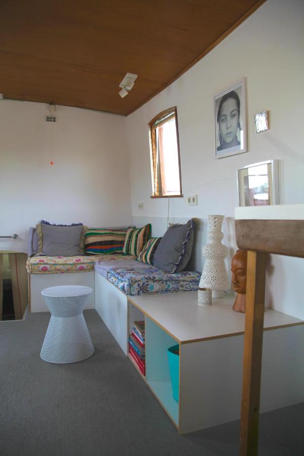 Bed In Boat Bed & Breakfast Amsterdam