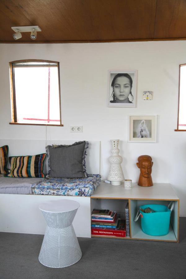 Bed In Boat Bed & Breakfast Amsterdam
