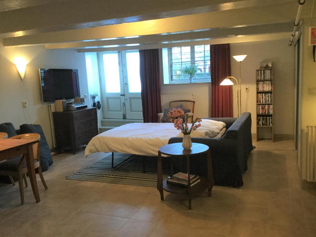 Charming Canal House 4p *