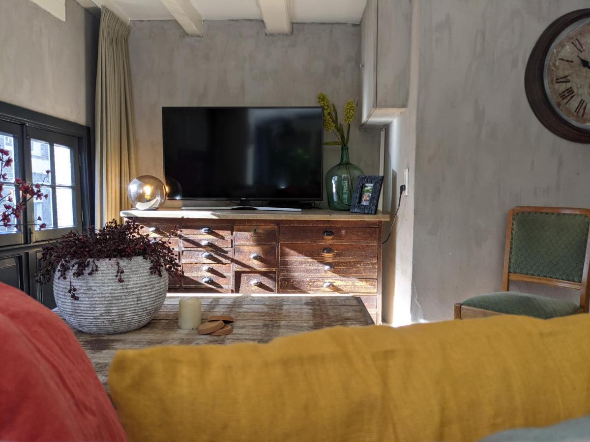 Bed & Breakfast De 2 Pakhuisjes 2*