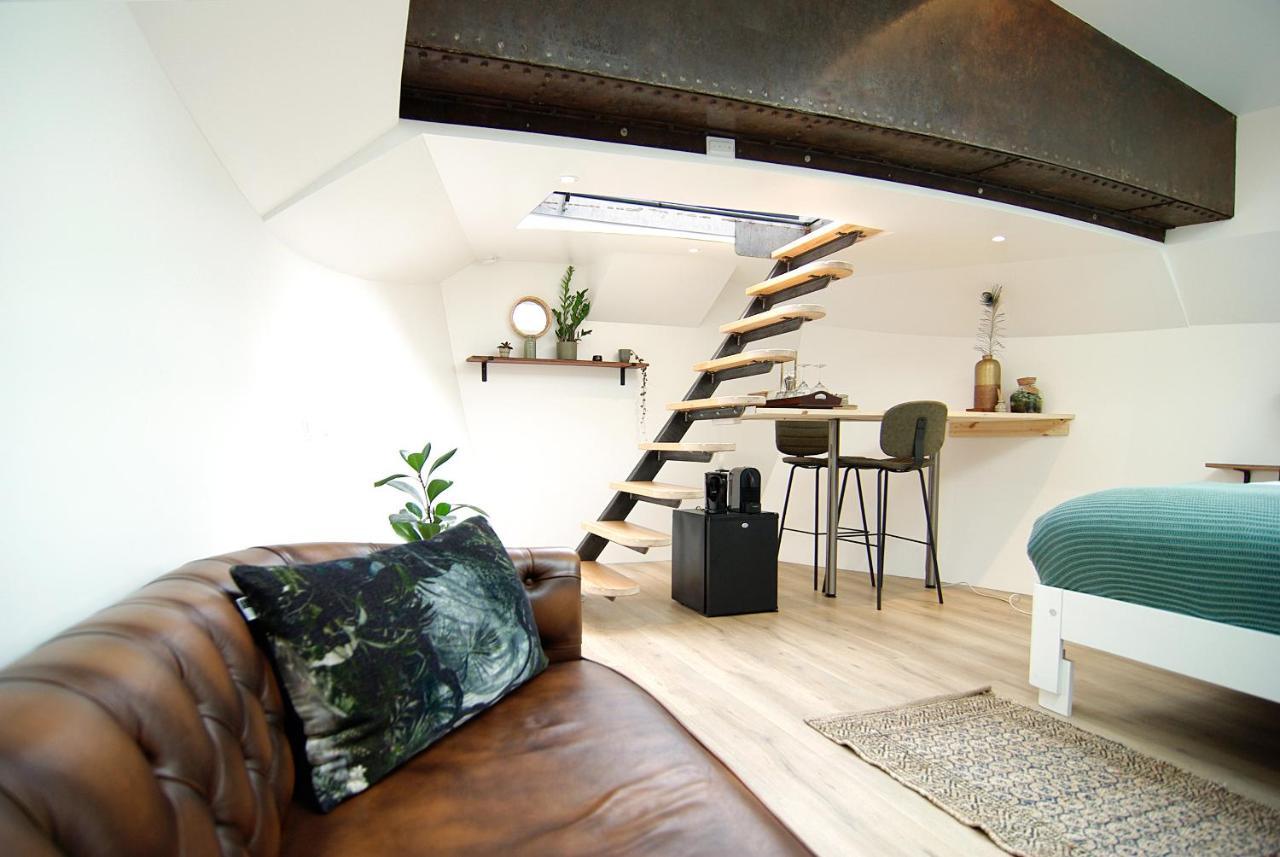 Eco Houseboat Guest house Amsterdam