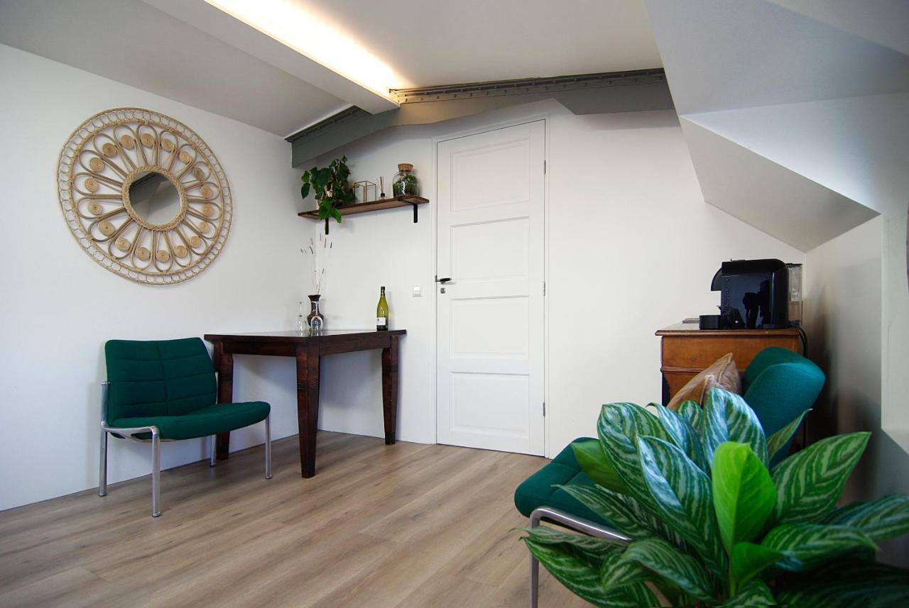 Eco Houseboat Gasthuis Amsterdam