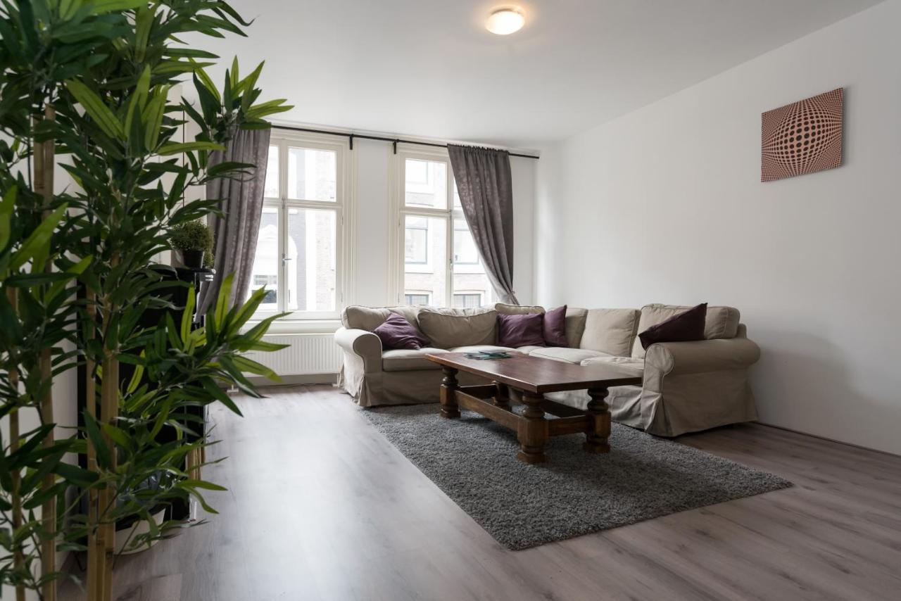 Homestay Beautiful House Next To Dam Square!