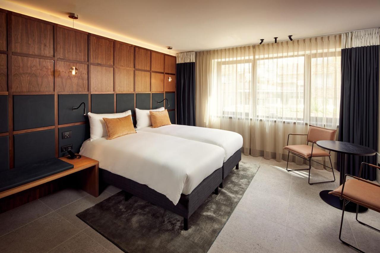 Met Hotel