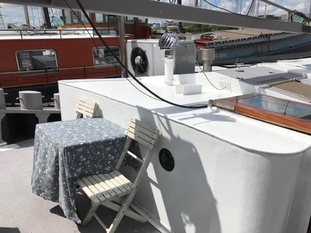The Ship's Cabin Bed & Breakfast *