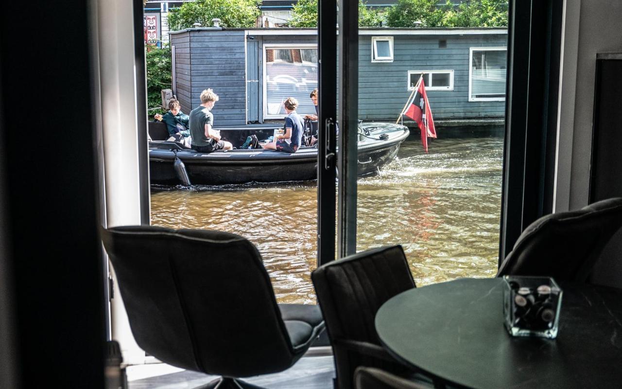 Houseboat Amstel Amsterdam