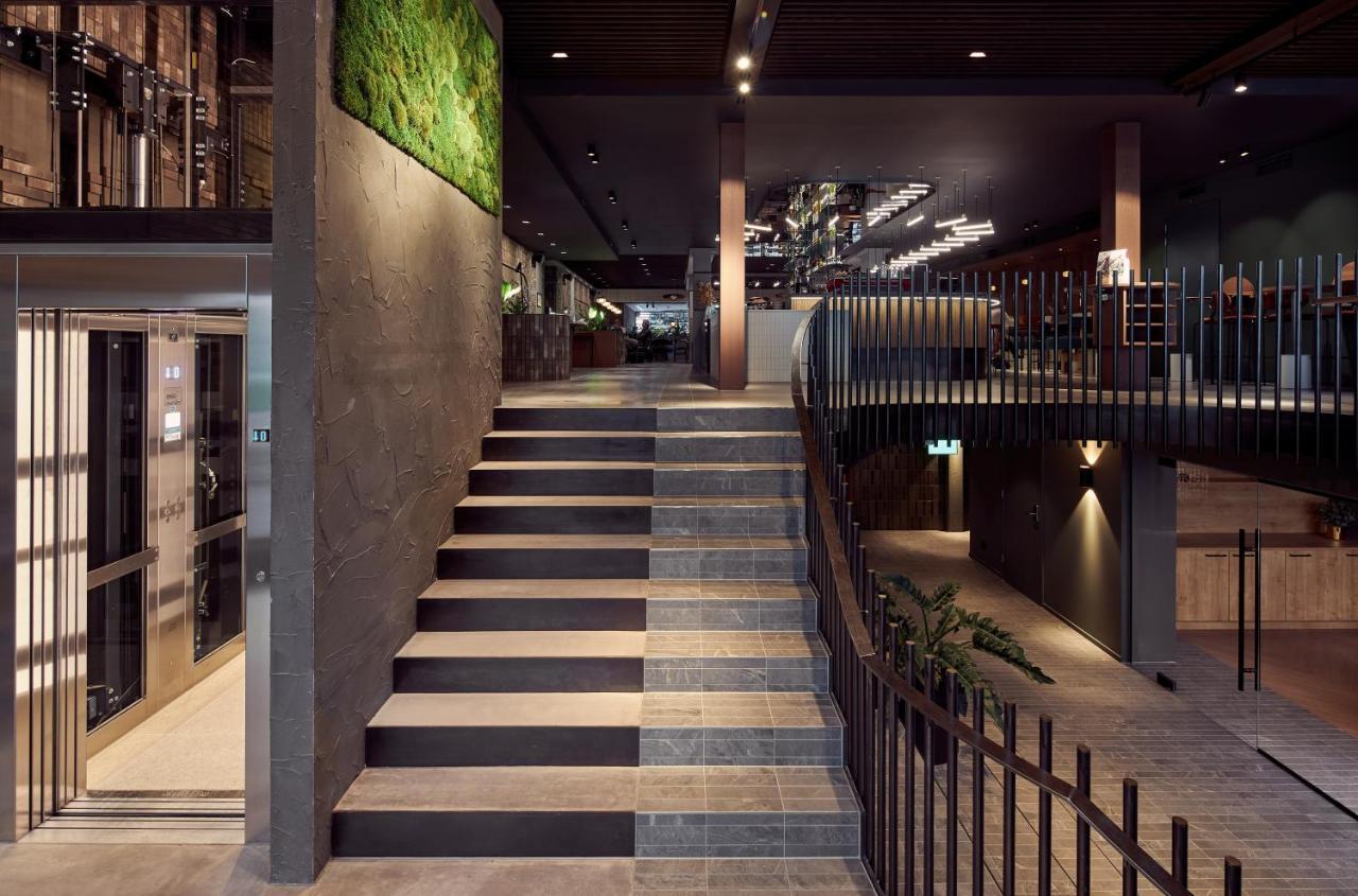 Met Hotel