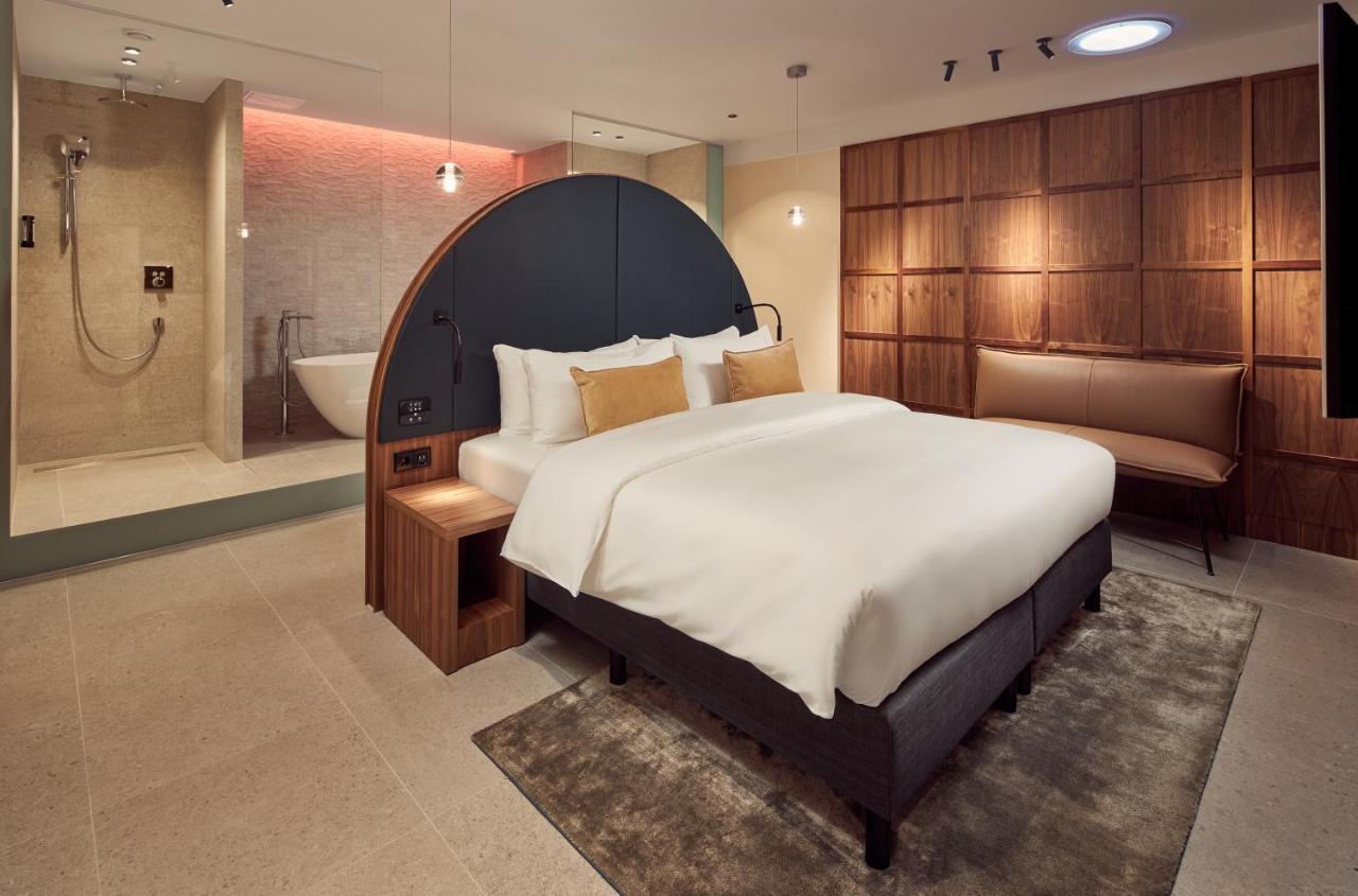 Met Hotel