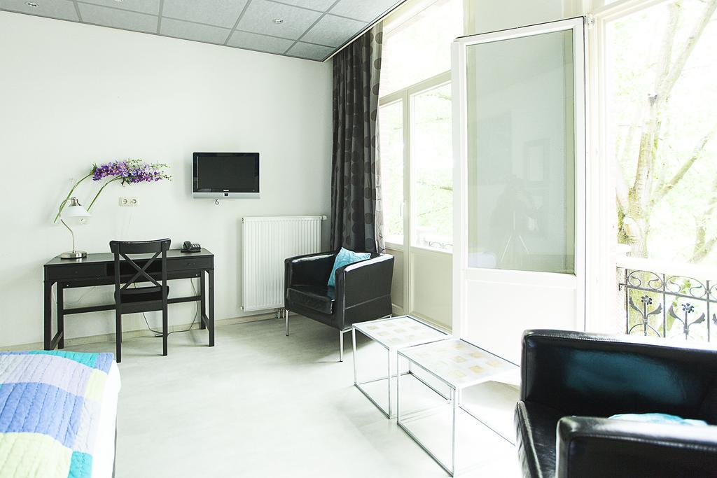 Hotel The Bridge 3*