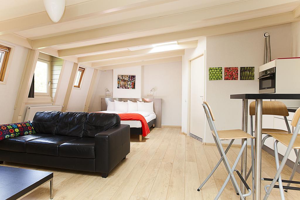 Hotel The Bridge 3*