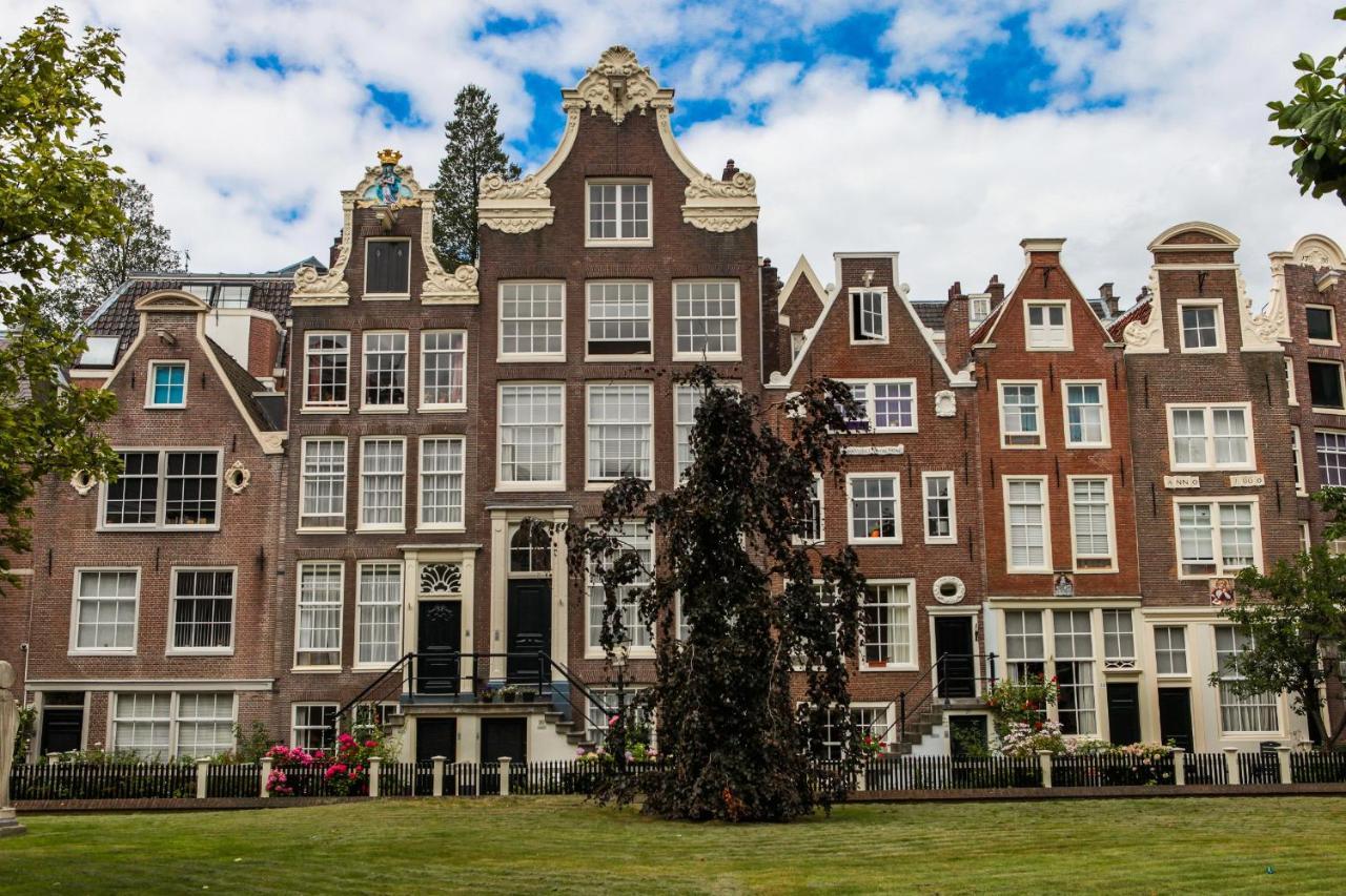 Double Room In Mansion * Amsterdam