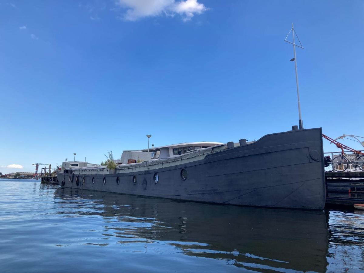 Eco Houseboat Amsterdam