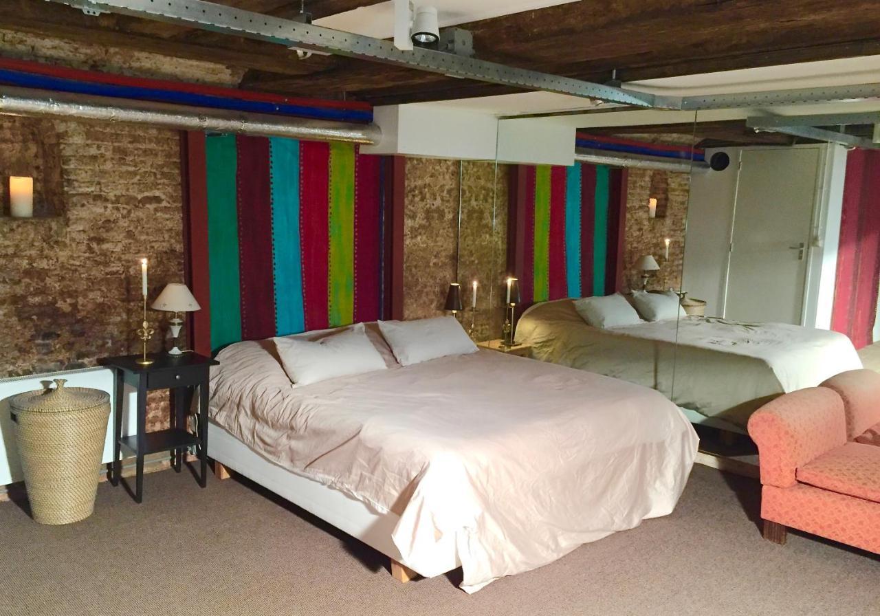 Binnenkant Bed & Breakfast 2*