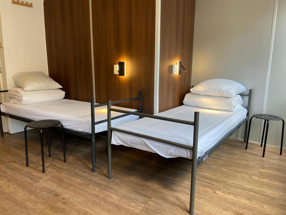 Xplore Hostel *