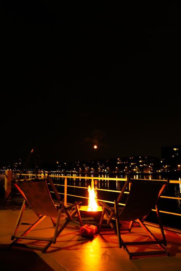 Botel Stunning Boat With A View