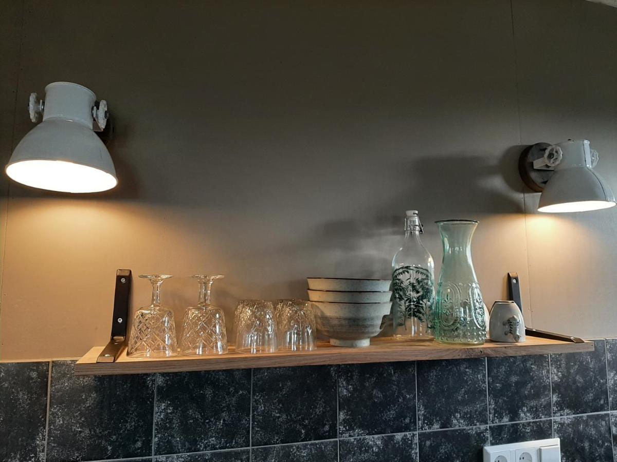 Voorhuis En Klein Waterland Bed & Breakfast